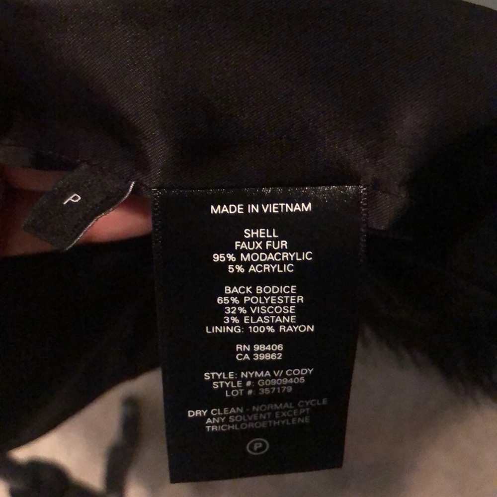 Theory faux fur vest - Picture 4 of 5